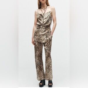 New year sale NWT Leopard Print sleep Pants size L
🚨FIRM PRICE